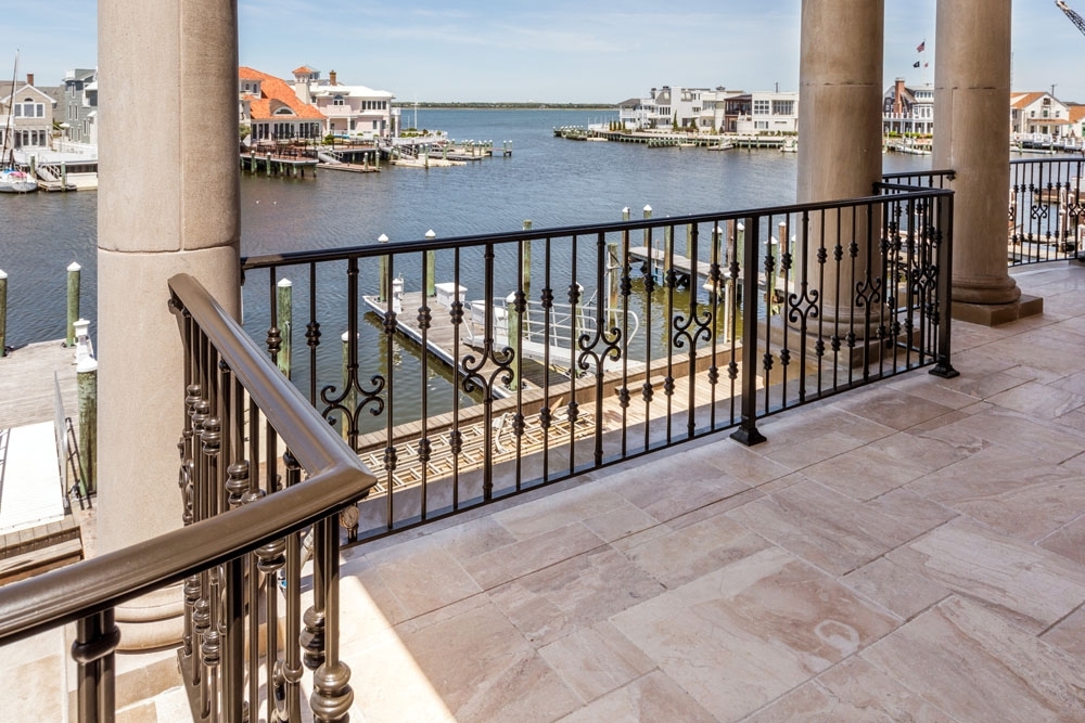 Shore Back Patio Aluminum Railing